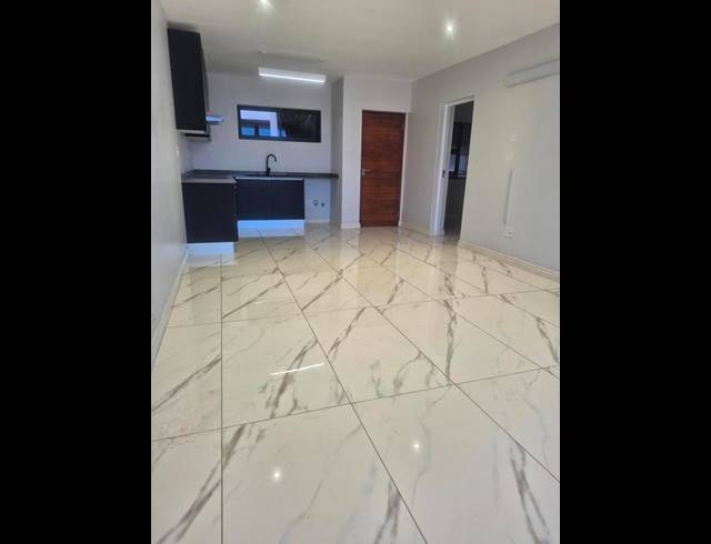 2 BEDROOM APARTMENT FOR SALE IN WINDERMERE